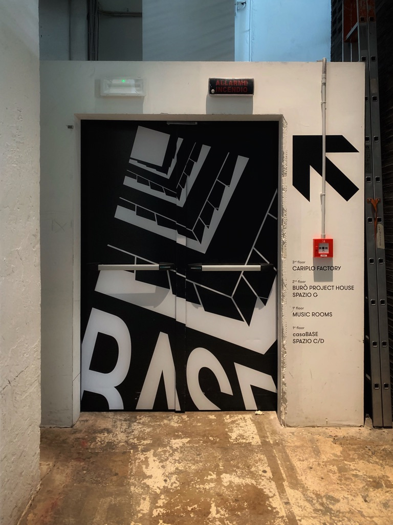 BASE illustration door vinyl 01