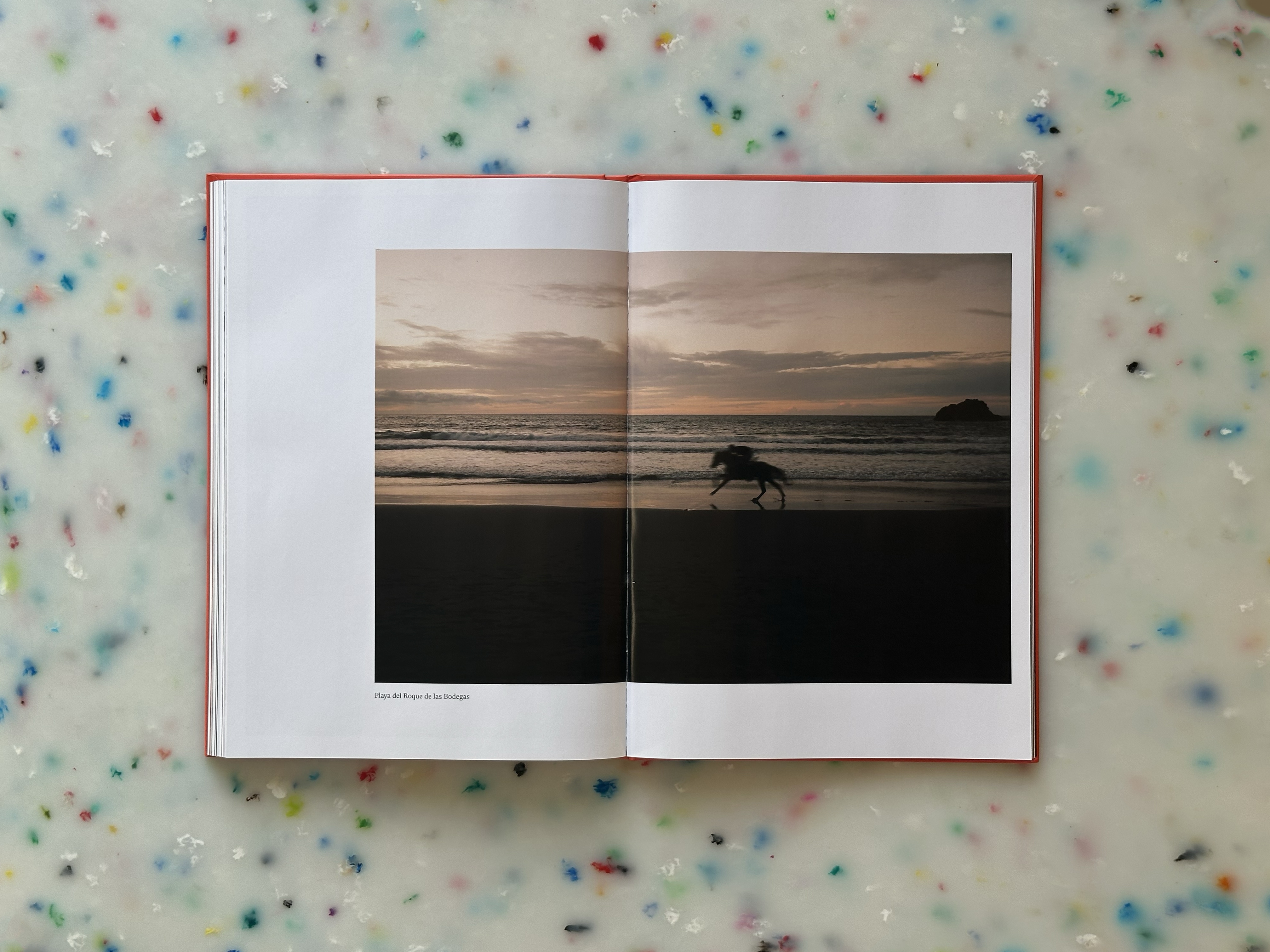 the-edges-of-the-in-between-santaniello-bruun-10