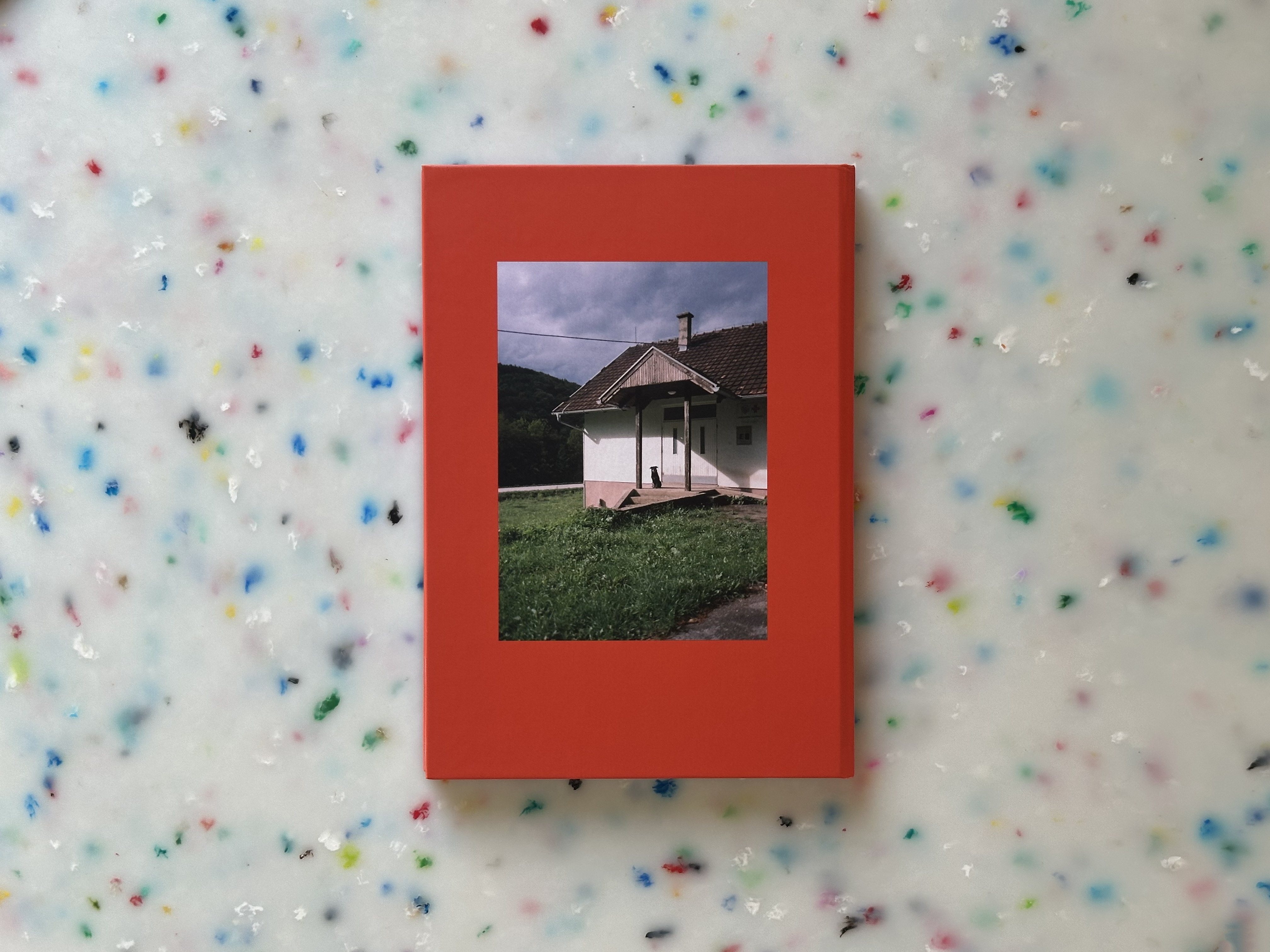 the-edges-of-the-in-between-santaniello-bruun-13